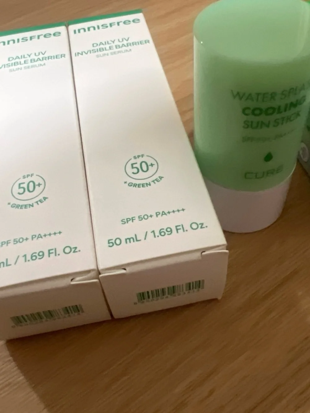 Innisfree- 2pcs Daily UV Invisible Barrier Sun Serum SPF 50+ 1pc sunstick